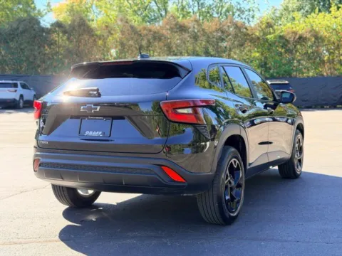 More photos of 2024 Chevrolet Trax LS at Hank Graff Chevrolet Davison, MI