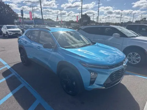 More photos of 2025 Chevrolet Trax ACTIV at Hank Graff Chevrolet Davison, MI