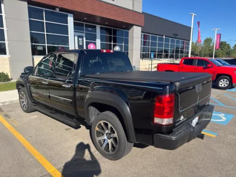 More photos of 2011 GMC Sierra 1500 Denali at Hank Graff Chevrolet Davison, MI