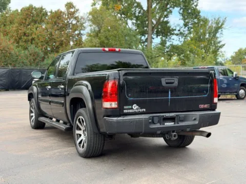 More photos of 2011 GMC Sierra 1500 Denali at Hank Graff Chevrolet Davison, MI