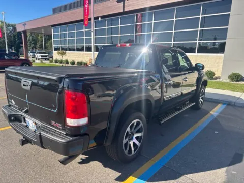More photos of 2011 GMC Sierra 1500 Denali at Hank Graff Chevrolet Davison, MI