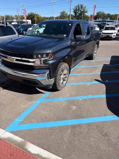 Gray 2021 Chevrolet Silverado 1500 LT for sale in Davison, MI