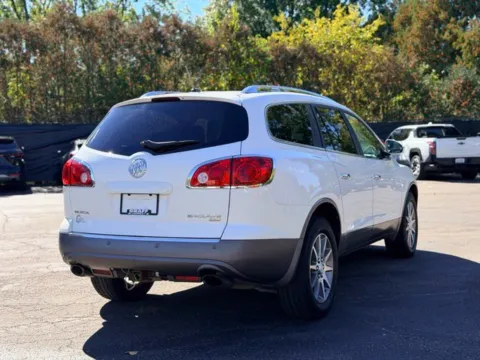 More photos of 2011 Buick Enclave CXL at Hank Graff Chevrolet Davison, MI