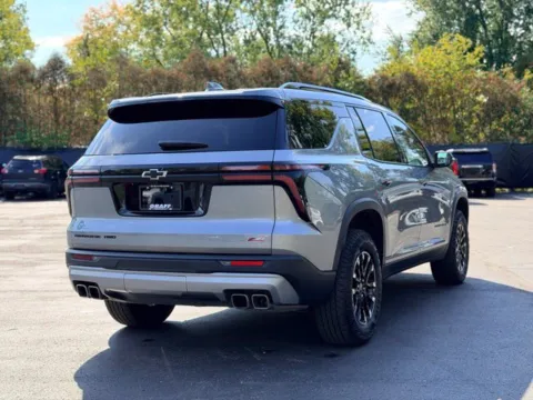 More photos of 2025 Chevrolet Traverse Z71 at Hank Graff Chevrolet Davison, MI