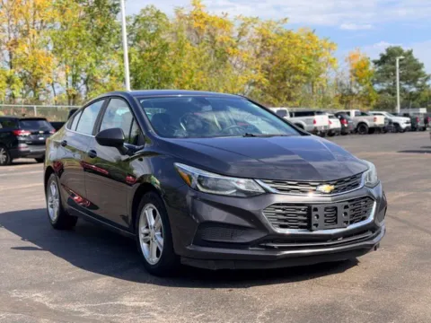 Photos of 2017 Chevrolet Cruze LT for sale in Davison, MI at Hank Graff Chevrolet Davison