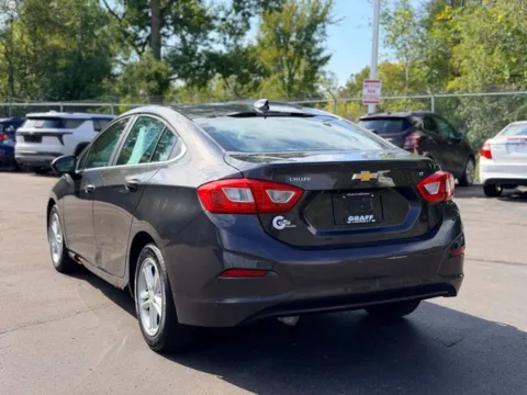More photos of 2017 Chevrolet Cruze LT at Hank Graff Chevrolet Davison, MI
