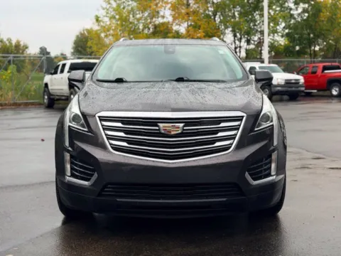 Another view of 2017 Cadillac XT5 Luxury for sale in Davison, MI at Hank Graff Chevrolet Davison