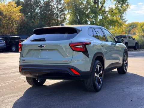 More photos of 2024 Chevrolet Trax 1RS at Hank Graff Chevrolet Davison, MI