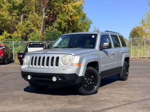 Photos of 2013 Jeep Patriot Sport for sale in Davison, MI at Hank Graff Chevrolet Davison
