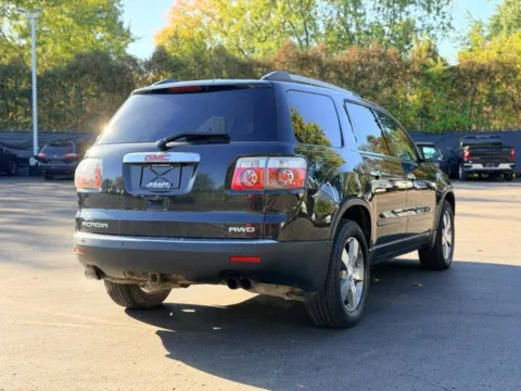 More photos of 2012 GMC Acadia SLT-1 at Hank Graff Chevrolet Davison, MI