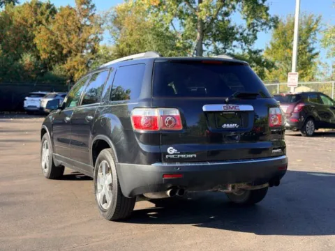 More photos of 2012 GMC Acadia SLT-1 at Hank Graff Chevrolet Davison, MI