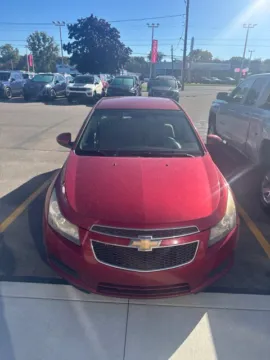 Photos of 2011 Chevrolet Cruze 2LT for sale in Davison, MI at Hank Graff Chevrolet Davison