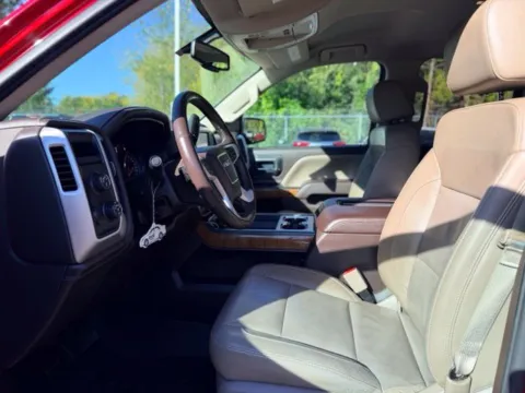 More photos of 2016 GMC Sierra 1500 SLT at Hank Graff Chevrolet Davison, MI