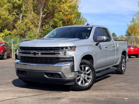 Silver 2021 Chevrolet Silverado 1500 LT for sale in Davison, MI