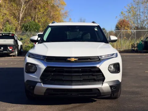 Photos of 2021 Chevrolet TrailBlazer LT for sale in Davison, MI at Hank Graff Chevrolet Davison