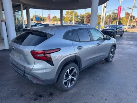 More photos of 2024 Chevrolet Trax 1RS at Hank Graff Chevrolet Davison, MI