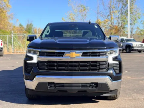 Another view of 2022 Chevrolet Silverado 1500 LT for sale in Davison, MI at Hank Graff Chevrolet Davison