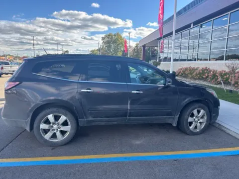 More photos of 2016 Chevrolet Traverse LT at Hank Graff Chevrolet Davison, MI