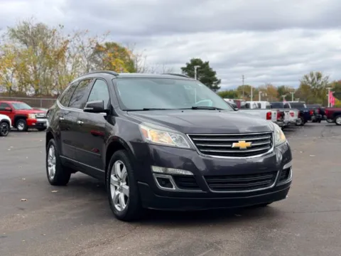 Photos of 2016 Chevrolet Traverse LT for sale in Davison, MI at Hank Graff Chevrolet Davison