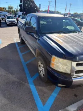 Blue 2009 Chevrolet Silverado 1500 LT for sale in Davison, MI