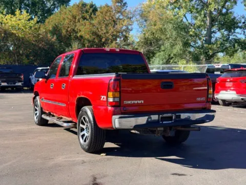 More photos of 2006 GMC Sierra 1500 SLE1 at Hank Graff Chevrolet Davison, MI