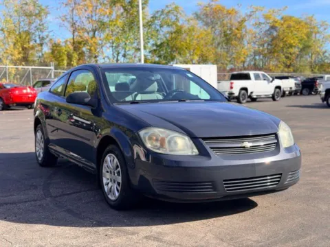 Photos of 2009 Chevrolet Cobalt LS for sale in Davison, MI at Hank Graff Chevrolet Davison