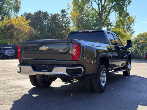 More photos of 2022 Chevrolet Silverado 3500 HD LTZ at Hank Graff Chevrolet Davison, MI