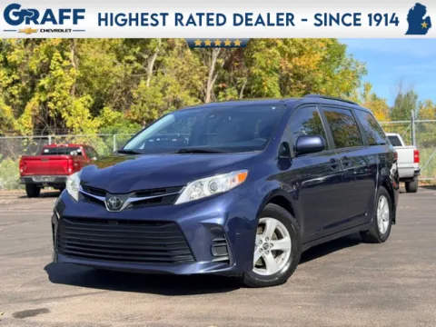 Unknown 2018 Toyota Sienna LE for sale in Davison, MI