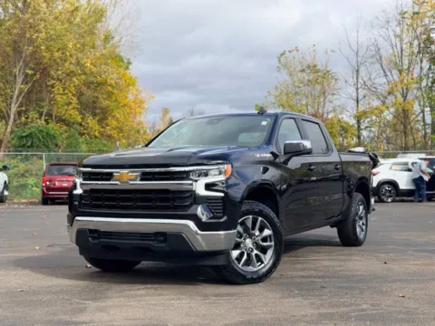 Black 2026 Chevrolet Silverado 1500 LT for sale in Davison, MI