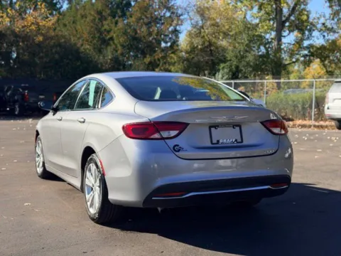 More photos of 2015 Chrysler 200 Limited at Hank Graff Chevrolet Davison, MI