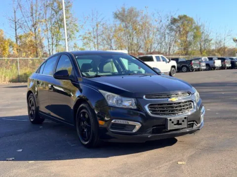 Photos of 2016 Chevrolet Cruze Limited 1LT for sale in Davison, MI at Hank Graff Chevrolet Davison