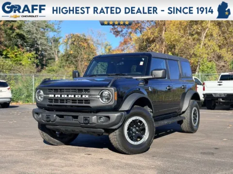 Black 2023 Ford Bronco Black Diamond for sale in Davison, MI