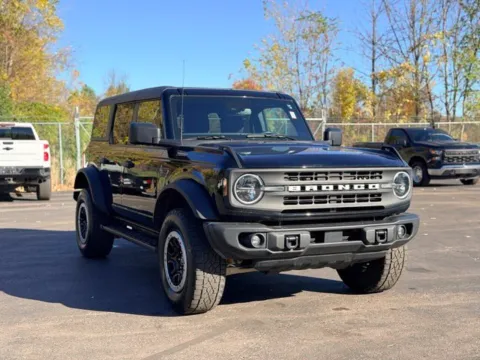 More photos of 2023 Ford Bronco Black Diamond at Hank Graff Chevrolet Davison, MI