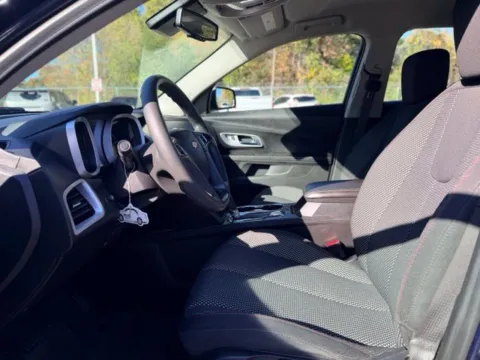 More photos of 2017 Chevrolet Equinox LS at Hank Graff Chevrolet Davison, MI