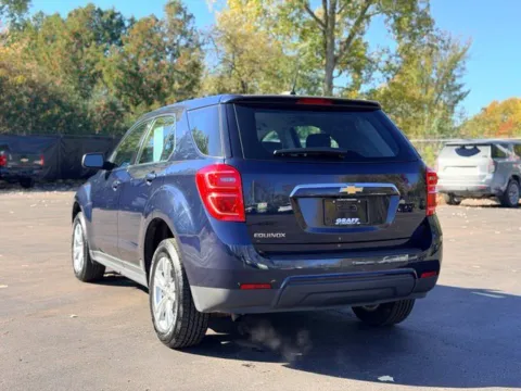 More photos of 2017 Chevrolet Equinox LS at Hank Graff Chevrolet Davison, MI