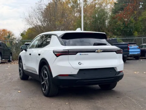 More photos of 2025 Chevrolet Equinox EV LT at Hank Graff Chevrolet Davison, MI