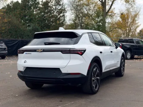 More photos of 2025 Chevrolet Equinox EV LT at Hank Graff Chevrolet Davison, MI