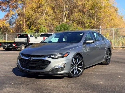 Photos of 2023 Chevrolet Malibu RS for sale in Davison, MI at Hank Graff Chevrolet Davison