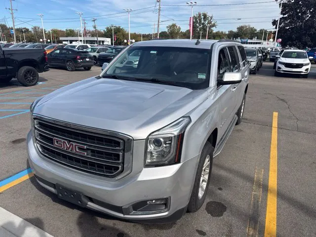 Silver 2015 GMC Yukon XL SLE 1500 for sale in Davison, MI