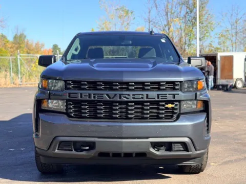 Photos of 2021 Chevrolet Silverado 1500 Custom for sale in Davison, MI at Hank Graff Chevrolet Davison