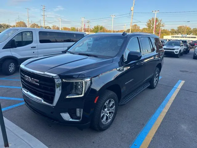 Blue 2022 GMC Yukon SLE for sale in Davison, MI