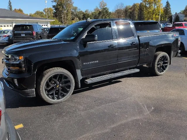 Black 2018 Chevrolet Silverado 1500 LT for sale in Davison, MI