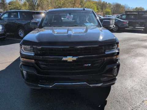 Photos of 2018 Chevrolet Silverado 1500 LT for sale in Davison, MI at Hank Graff Chevrolet Davison