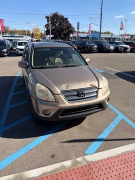 Beige 2005 Honda CR-V SE for sale in Davison, MI