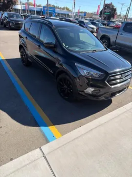 Black 2017 Ford Escape SE for sale in Davison, MI