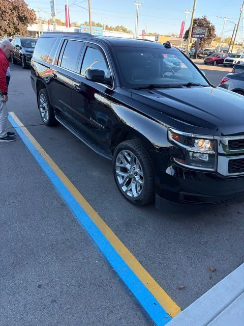 Black 2019 Chevrolet Suburban LT for sale in Davison, MI