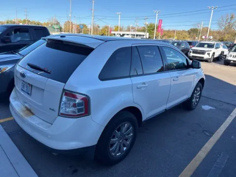 More photos of 2009 Ford Edge SEL at Hank Graff Chevrolet Davison, MI