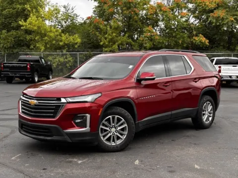 Red 2022 Chevrolet Traverse LT for sale in Davison, MI