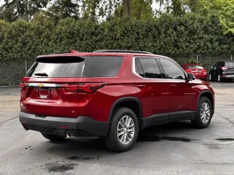 Photos of 2022 Chevrolet Traverse LT for sale in Davison, MI at Hank Graff Chevrolet Davison