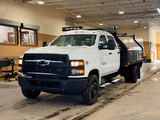 White 2023 Chevrolet Silverado 6500HD for sale in Davison, MI